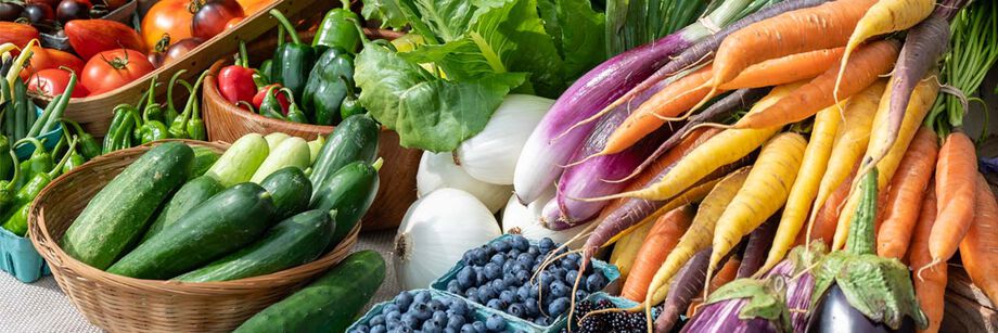 Mixed vegetables and fruits.