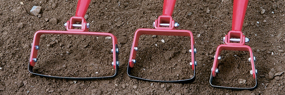 Three sizes of stirrup hoes.