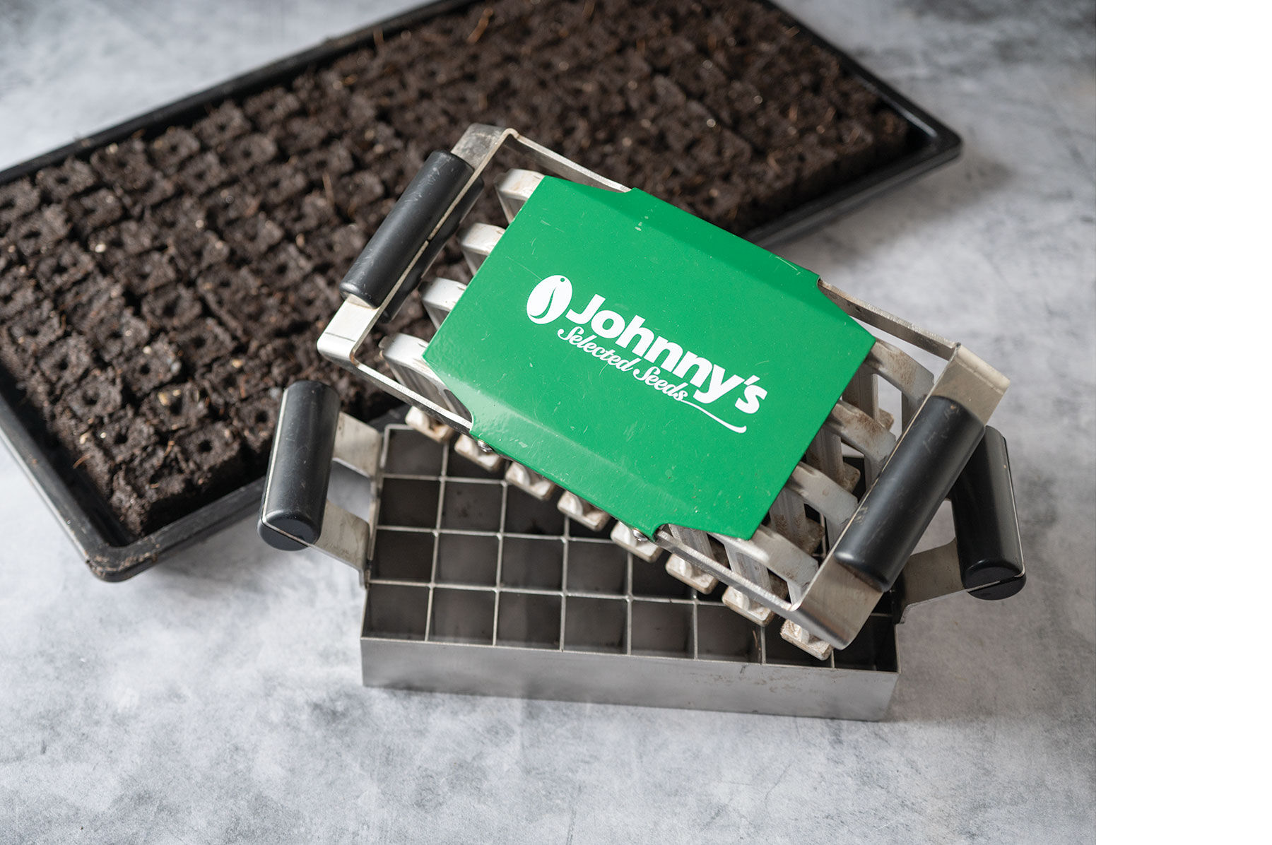 Johnny's 32-Cell Handheld Soil Blocker | Johnny's Selected Seeds