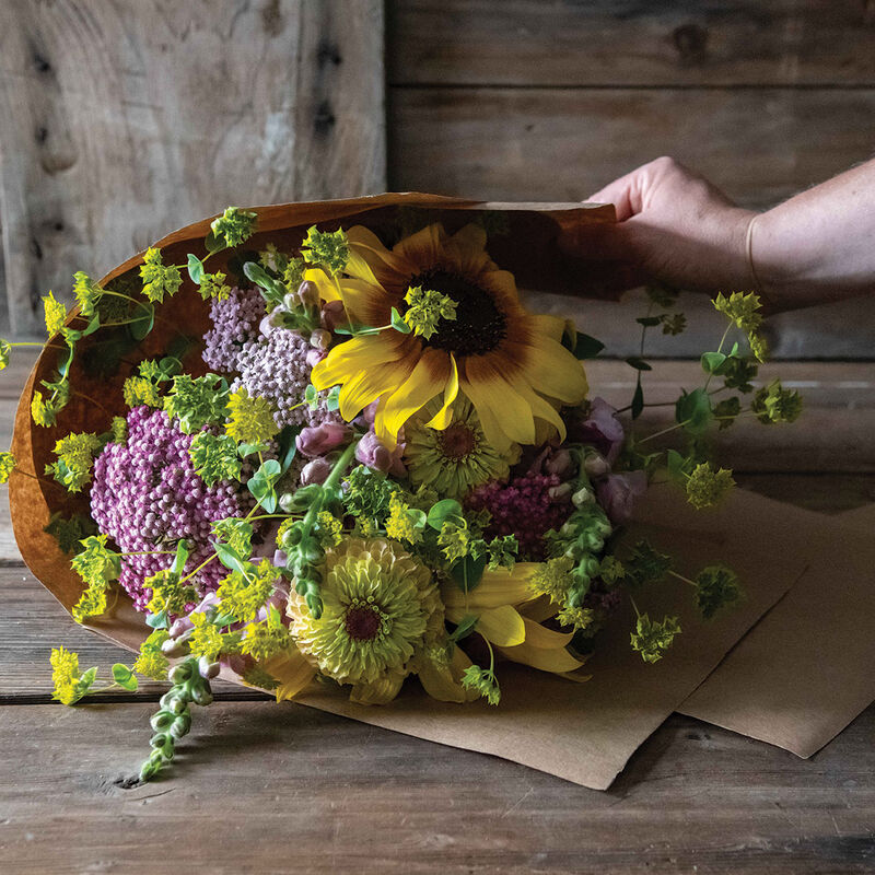 Kraft Paper Rectangular Sheets Flower Post-Harvest