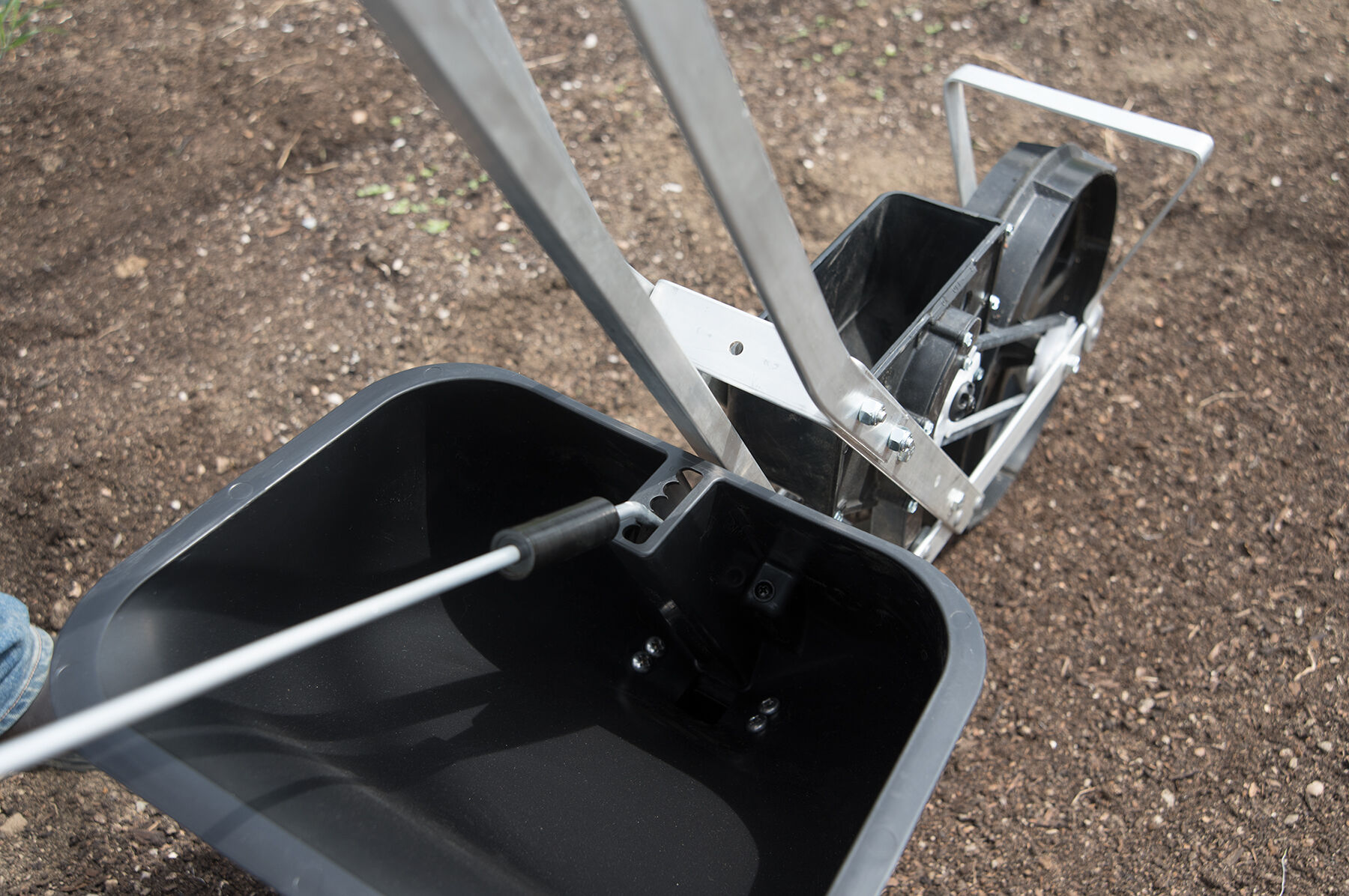 Fertilizer Attachment EarthWay&reg;