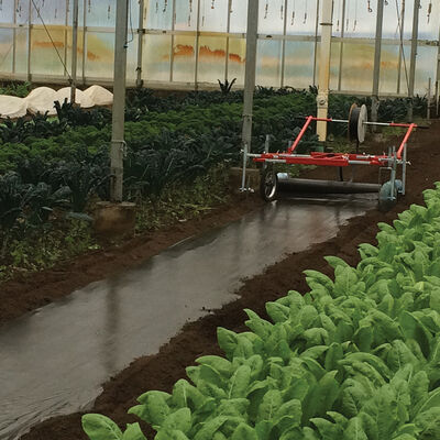 Manual Mulch Layer Mulches and Weed Barrier