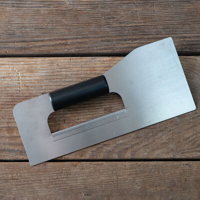 Skimming Trowel Soil Blocking