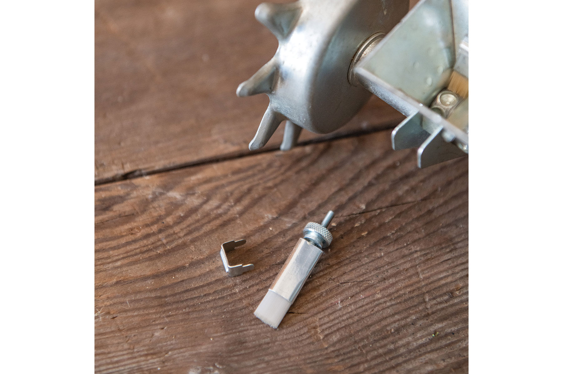 Brush Assembly Pinpoint