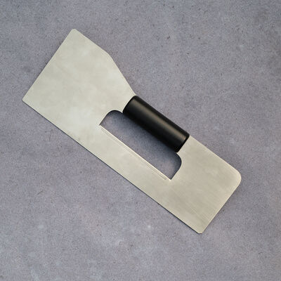 Skimming Trowel Soil Blocking
