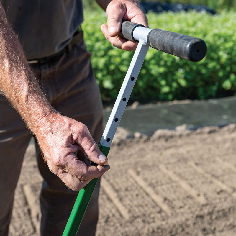 Johnny's Paperpot Transplanter Johnny's Paperpot Transplanter Paperpot Transplanter