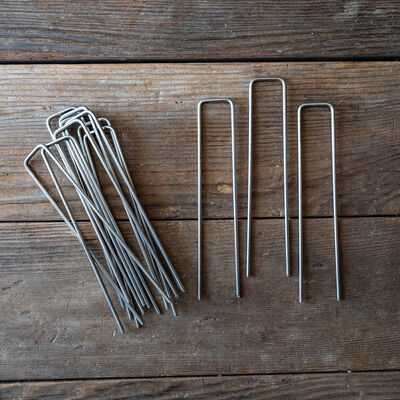 Stainless-Steel Fabric Staples, 10 Gauge – 20 Count Supports & Anchors