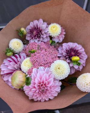 csa cut flower bouquet
