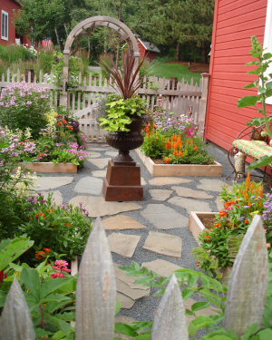 an easy to grow cottage garden