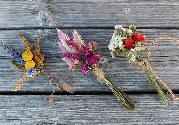 Dainty hand bouquets & nosegays