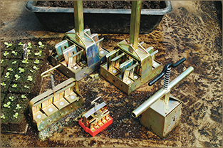 Soil-Block Makers are easy to use and produce more resilient, vigorous seedlings
