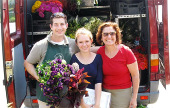 Robin Hollow Farm uses sustainable and organic methods to supply local CSA customers and seasonal farmers' markets.
