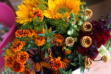 3 Easy Flowers Bouquet 3 Easy Flowers Bouquet