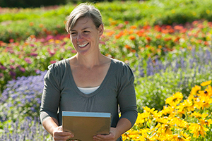 Hillary Alger, R&D, Flowers Product Manager Hillary Alger, R&D, Flowers Product Manager